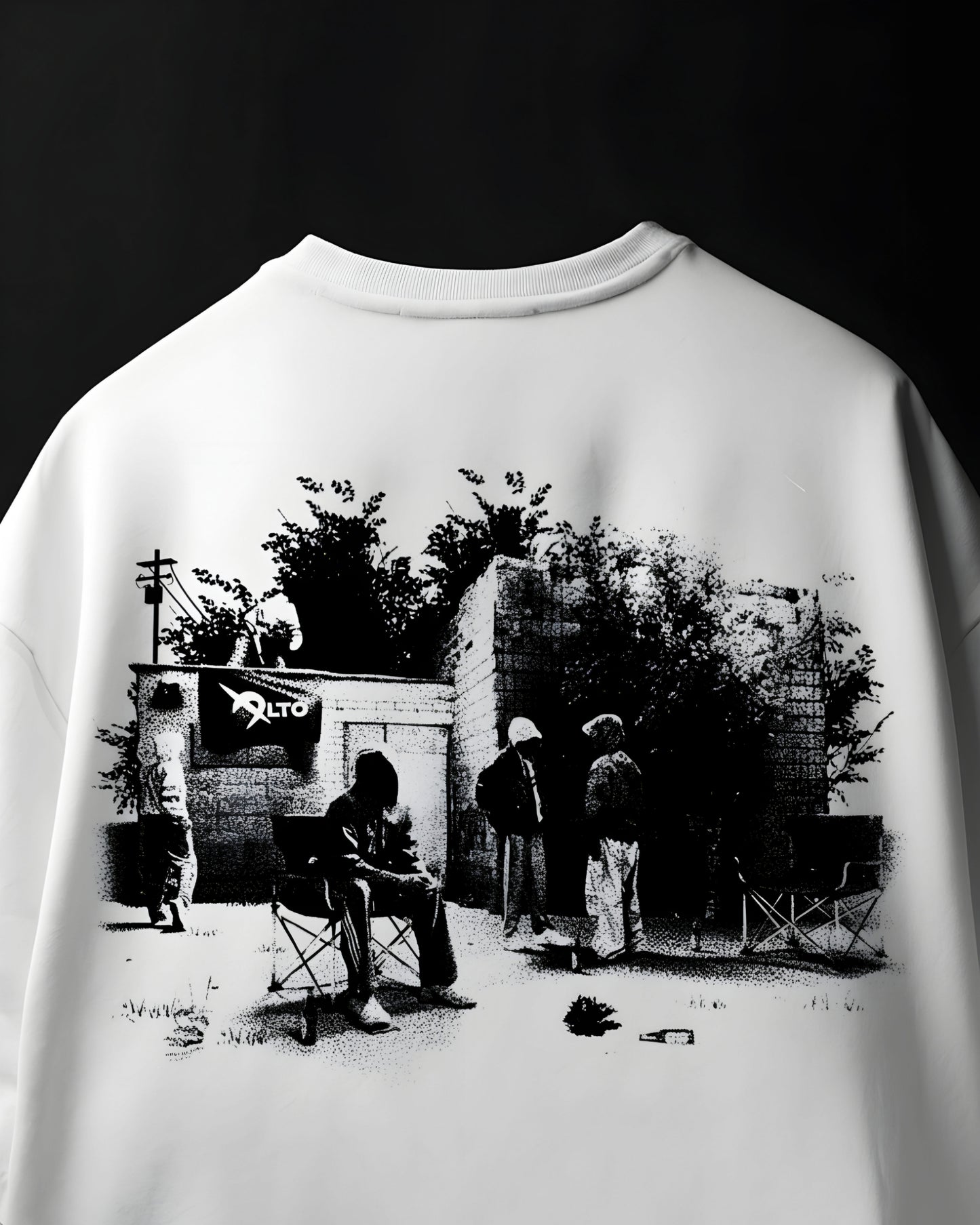 The Waiting Scene Oversized T-shirt